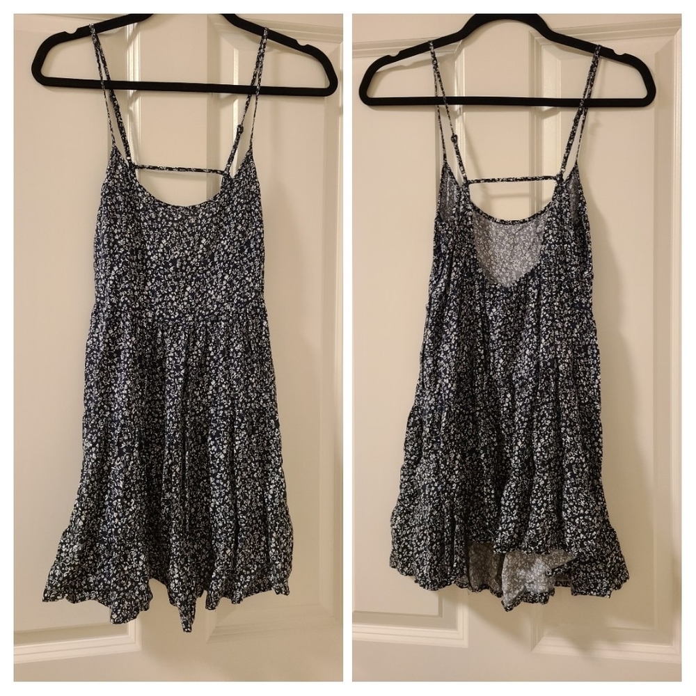 H&M white and blue summer ruffled dress